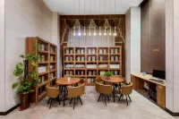 Dayou Baotai Business Hotel (Xincai Yueliangwan Park Branch) Hotels in Xincai