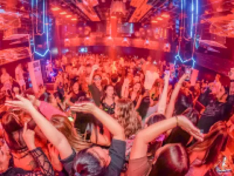 Home me Hotel - Makati マカティのホテル