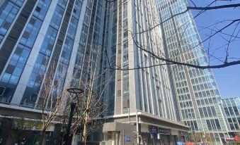 Yueyue Boutique Apartment (Metro Station) (International Port Area Branch)