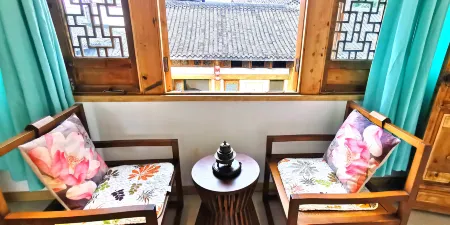 Five-colored Lotus Vegan Inn (Leshan Giant Buddha Tourist Center Ticket Office)