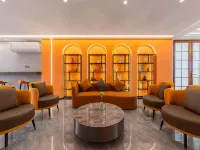 โรงแรมฮอลิเดย์ อินน์โรมัน (สวนเล็ก ซานโถว) โรงแรมใกล้เวทีงิ้วเหล่ามากง