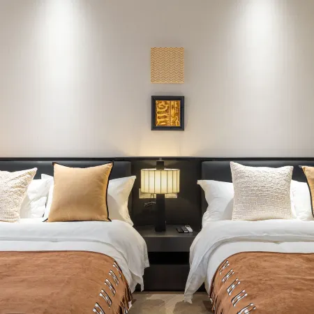 Seeu Yujian Boutique Apartment (Chenggui Pearl Station) Отели рядом с достопримечательностью «Чжухайская больница»