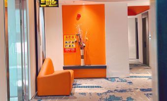 Central Hotel (Lianjiang No.3 Middle School)