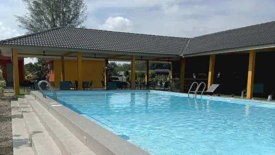 Capital O 90949 Pelangi Beach Resort Mersing