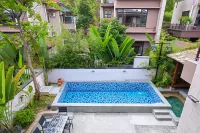 Qingyuan Fogang Jiangnanhui · Full Suite Six Hot Spring Pools · Pool Villa
