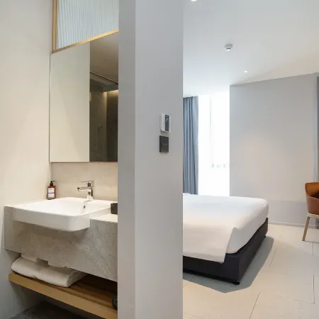 Saan Hotel Sathorn Отели рядом с достопримечательностью «Риверсайд»