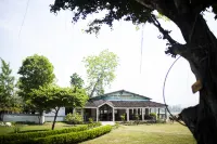 Chitwan Riverside Resort Hotels in Ratnanagar