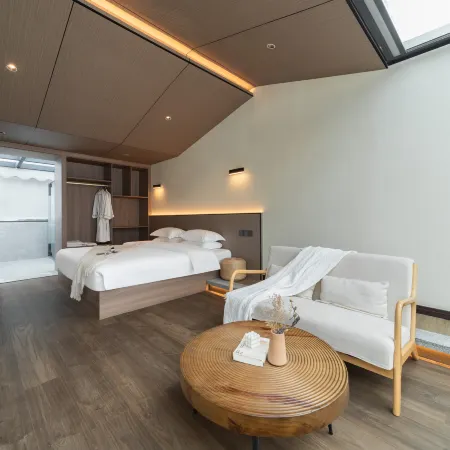 Qiannan Bamboo Sea Yanqi. Private Tang Homestay
