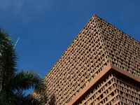 Further Hotel Hotels near Echo Beach