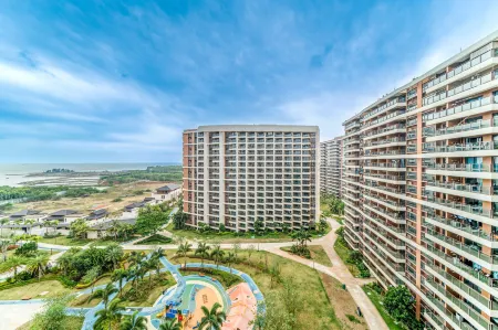 Xihongshi Seaview Holiday Apartment