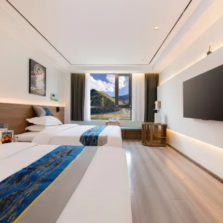 YUNYI HOTEL