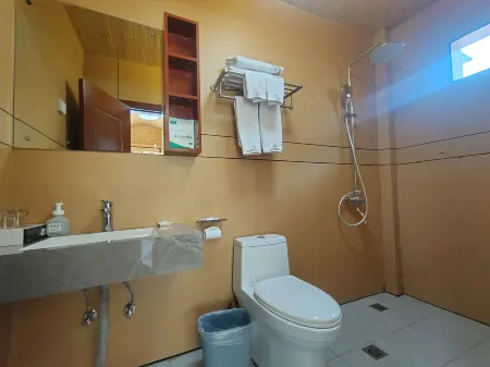 Yuanshi Buluo Wild Hot Spring Resort