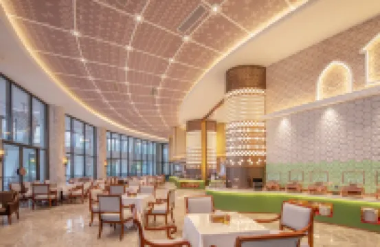 Xinjiang Plaza Holiday Hotel