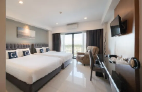 Golden Foyer Suvarnabhumi Airport Hotel Hotels near Wat Plooksattha