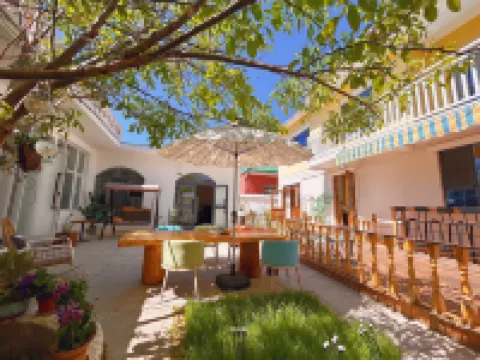 特克斯奶嘴象民宿（盛世華疆八卦城之夜店）