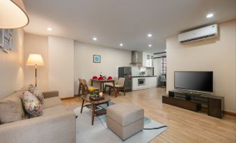 HB Serviced Apartment - 121B Quan Hoa