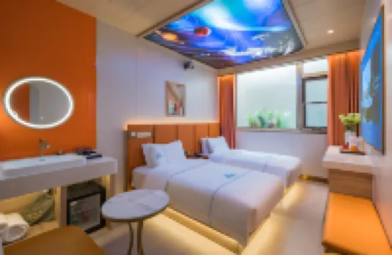 Dequan Luxury Hotel (National Convention Center Olympic Park Subway Station Store)