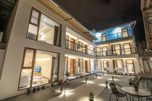 Shangri-La yue zhu zhu boutique holiday home stay Hotel di Shangri-La