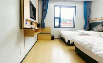 Ruoergai Zhongsheng Hotel(Passenger Transport Center Branch)