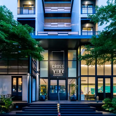 Cross Vibe Bangkok Sukhumvit Các khách sạn gần Ga BTS-On Nut