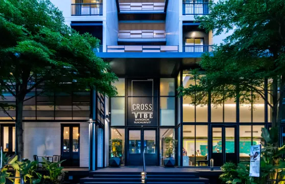 曼谷寰庭氛圍素坤逸酒店