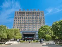 Chuyue Hejin Hotel Hotel di Luohe