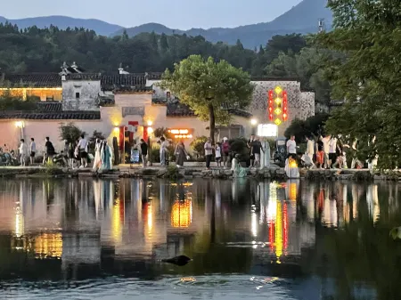 Hongcun Yunshan mountain scenery house
