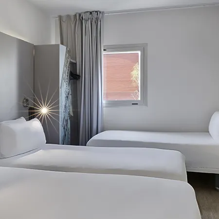 B&B Hotel Girona 2