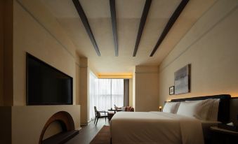 Single Hotel