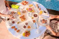 Pickalbatros White Beach Resort - Hurghada