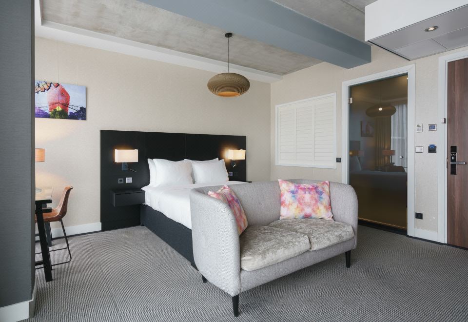 더블트리 NDSM 워프 조식 풍경