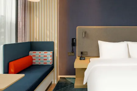 Holiday Inn Express Wuxi East Station, an IHG Hotel