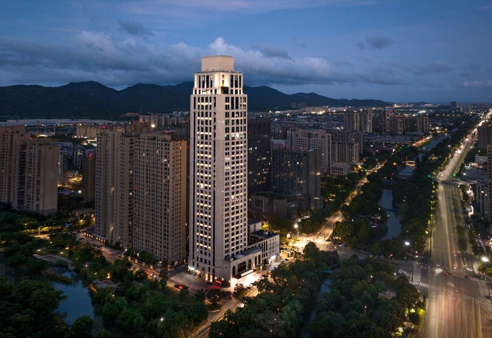 래디슨 이송 진불룬 호텔 샹산