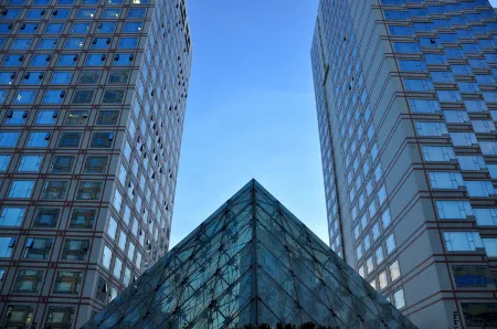 Sheraton Ningbo Hotel Отели рядом с достопримечательностью «Tian Yi Ge Museum»