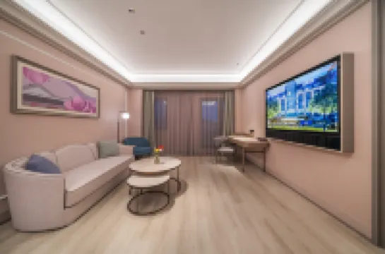 長白山高速鉄道駅二道白河Mercureホテル