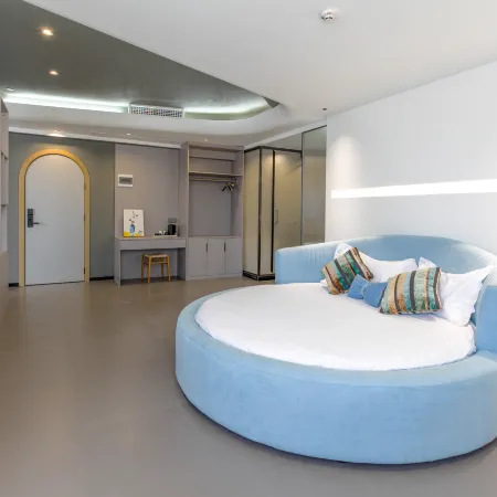 Xingzhilin Holiday Hotel