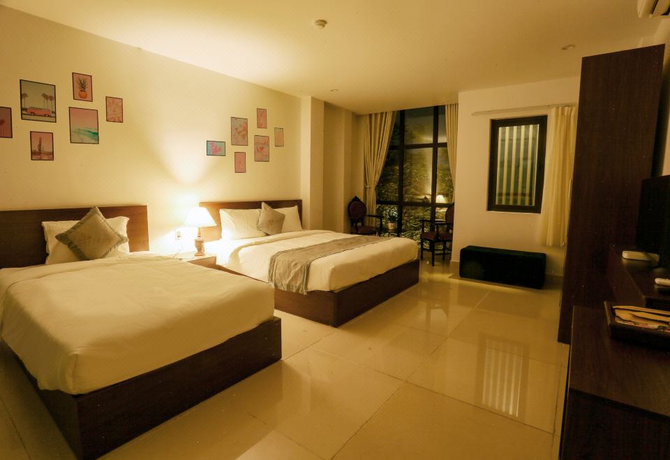 더 트레이 호텔 이미지