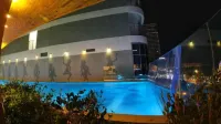 PANORAMA CENTRAl NHA TRANG - SEA VIEW - مسبح غير متناهي