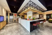 Yilong Ruiyun Hotel (Nanjing Xinjiekou Deji Plaza)