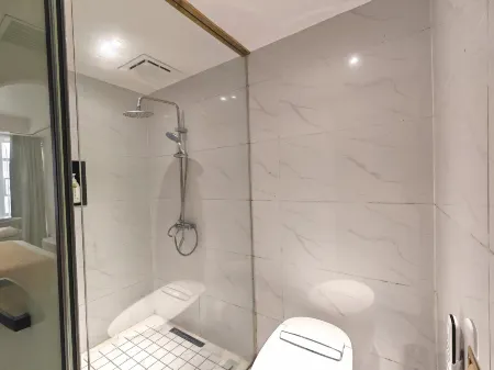 Phoenix Ancient City Dubai River View Homestay