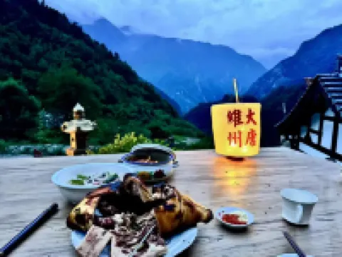 Tengri Khagan · Weizhou Manor