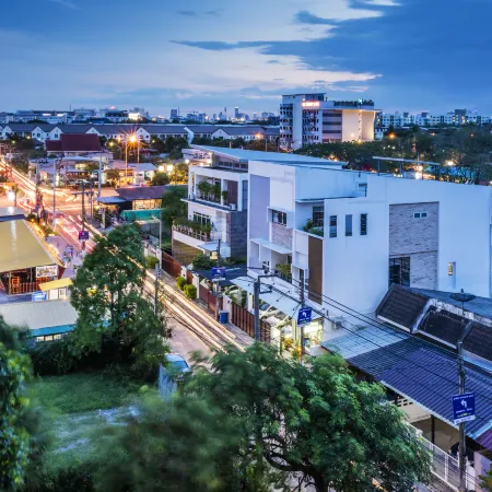 Livotel Hotel Hua Mak Bangkok