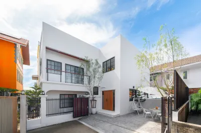 Luxury Private Pool Villa "Psalms 23 Residence @Huaikwang"
