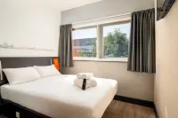 EasyHotel Milton Keynes Hotel a 
