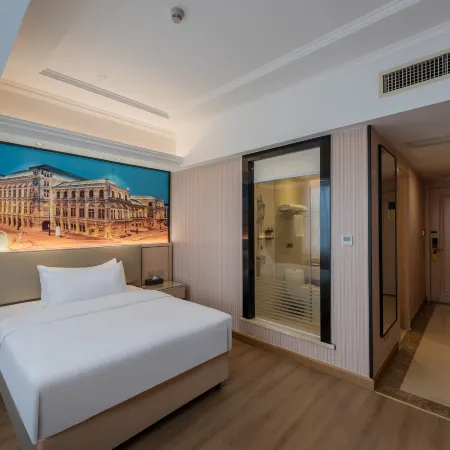 Vienna Hotel ( Ganzhou High-speed Railway West Station Jinling Road Store)