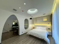 LU SHAN ZHENSHANYUE INN