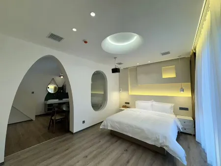 LU SHAN ZHENSHANYUE INN Отели рядом с достопримечательностью «Shimen Mountain Stream»