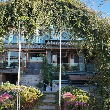 Tianhai Yunzan Qingxing Inn
