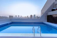 珠海旭美山酒店（海濱泳場愛情郵局店） - 頂樓泳池