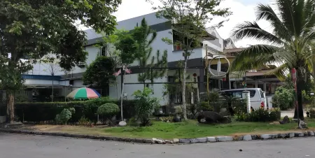 Lung Tok Enterprise Tea house homestay Отели в г. Kubang Semang